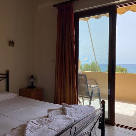 Apanemia Rooms Triopetra Buitenkant foto
