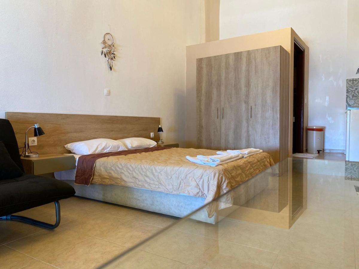 Apanemia Rooms Triopetra Buitenkant foto