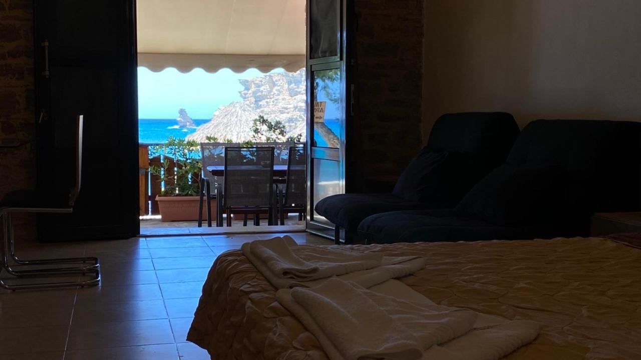 Apanemia Rooms Triopetra Buitenkant foto
